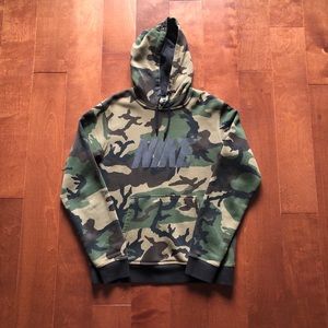 Nike Camo Hoodie